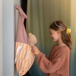 2-I-1 Toto Bear Væg Organizer & Tote Bag