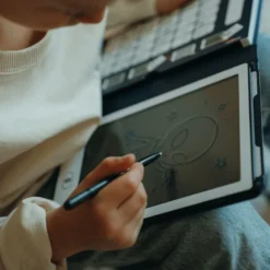 Kidydraw Mini Skitsebog med LCD Skærm, Galaxy