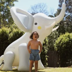 Kæmpe Oppustelig Sprinkler med Eli the Elephant