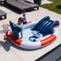 Ocean Stripes Adventure Badebassin med Rutsjebane (210 cm)